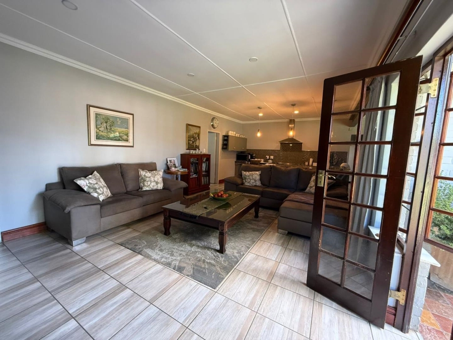 5 Bedroom Property for Sale in Universitas Free State